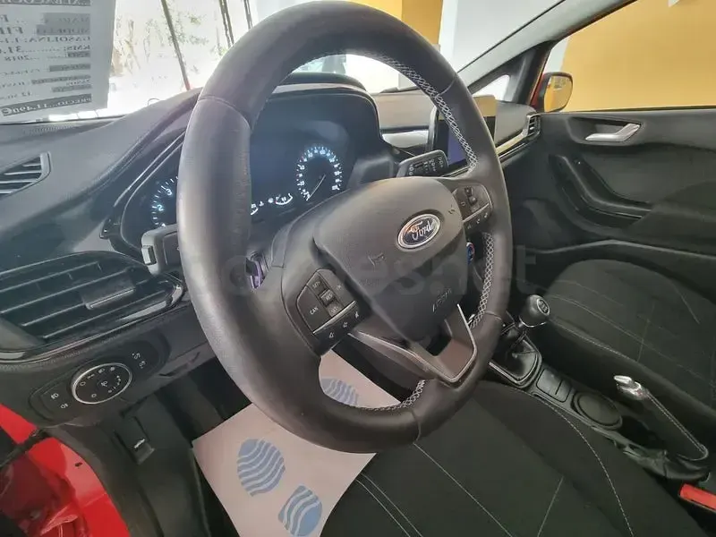 Occasion Ford Fiesta Trend 85 PK (62 kW) 2018 Rood Hatchback