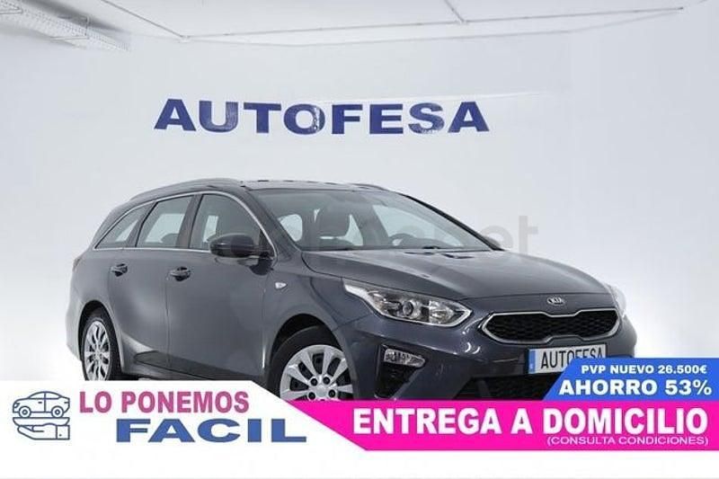 Usado Kia Ceed 120 CV (88 kW) 2019 Gris / plata Utilitario