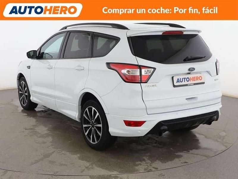 Usado Ford Kuga ST-Line 120 CV (88 kW) 2018 Blanco SUV