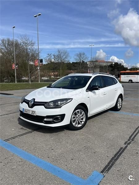 Usado Renault Mégane GrandTour LIMITED 110 CV (80 kW) 2015 Blanco Familiar