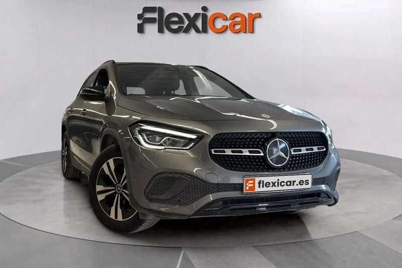Usado Mercedes GLA200 150 CV (110 kW) 2021 Gris SUV