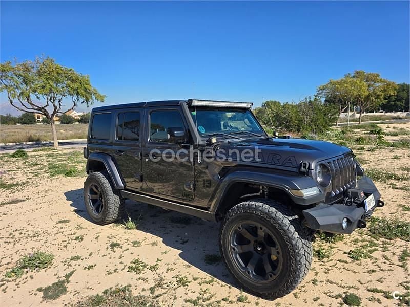 Usado Jeep Wrangler Sahara 270 CV (198 kW) 2019 Negro SUV
