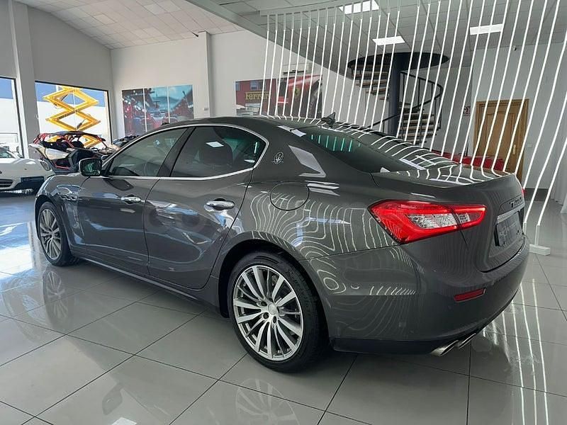 Usado Maserati Ghibli 330 CV (242 kW) 2016 Gris / plata Berlina