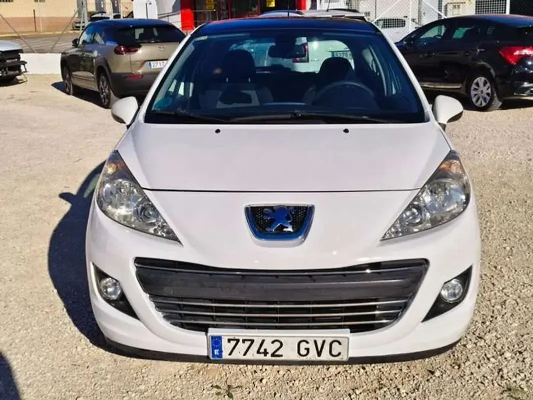 Begagnad Peugeot 207 Sport 120 HK (88 kW) 2010 Vit Halvkombi