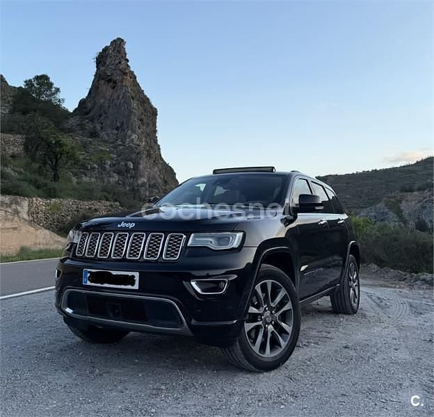 Usado Jeep Grand Cherokee Overland 250 CV (183 kW) 2018 Negro SUV
