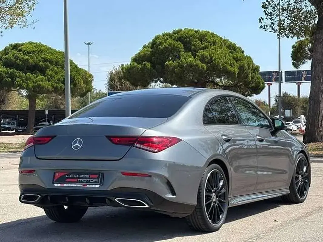 Usado Mercedes CLA200 163 CV (119 kW) 2019 Gris Coupe