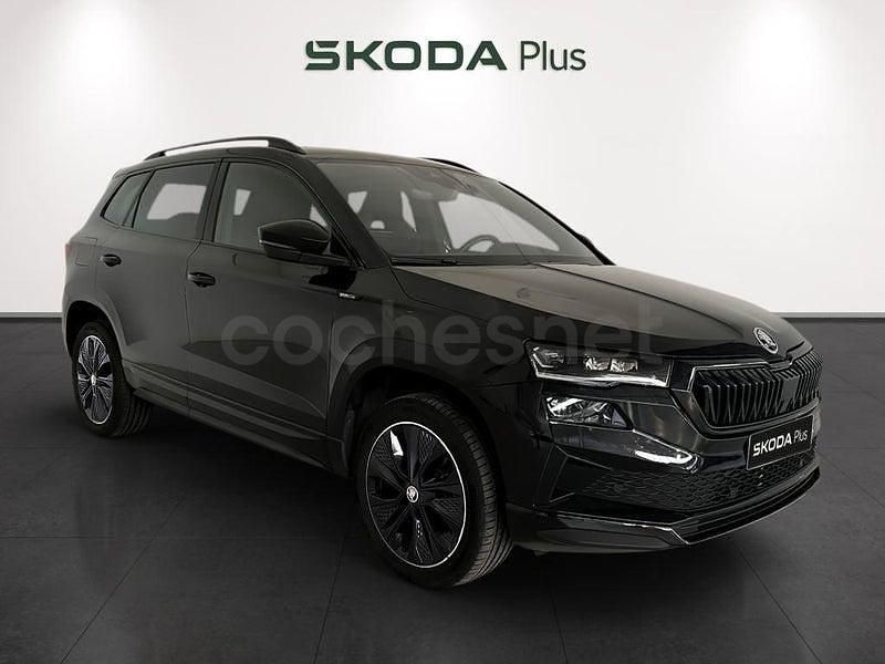 Usado Skoda Karoq SportLine 150 CV (110 kW) 2024 Negro SUV