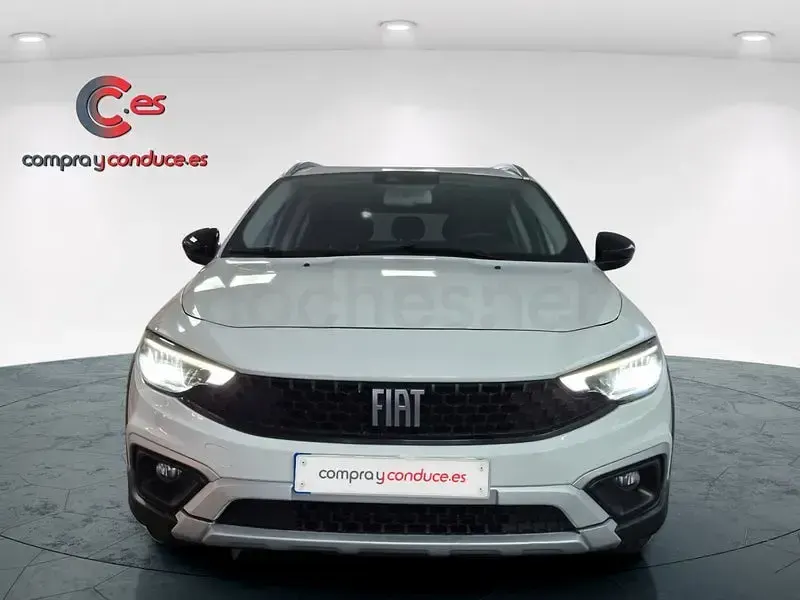 Usado Fiat Tipo Cross 100 CV (73 kW) 2022 Blanco Berlina