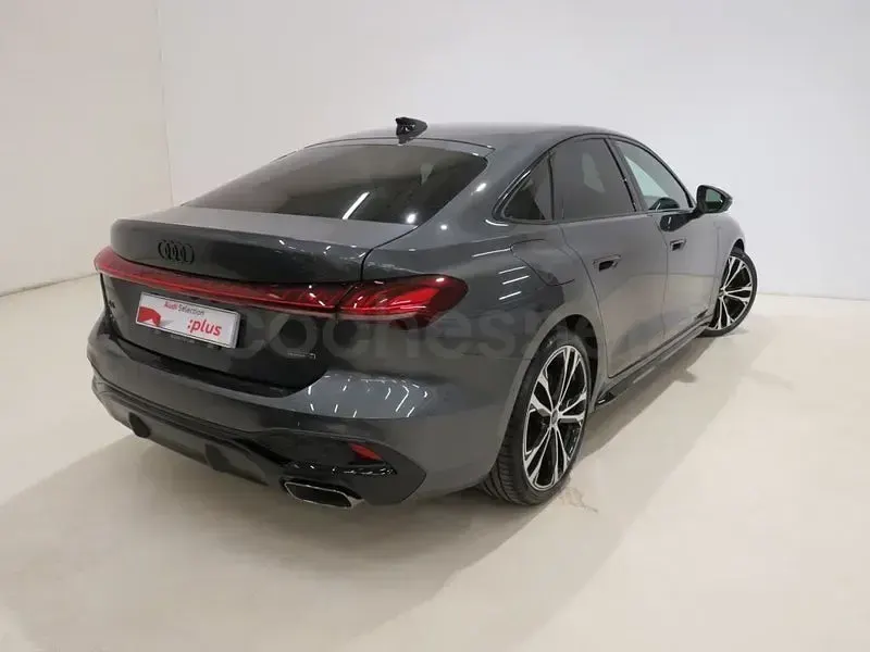 Usado Audi A5 204 CV (150 kW) 2025 Gris / plata Berlina