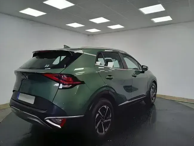 Usado Kia Sportage 150 CV (110 kW) 2022 Verde SUV
