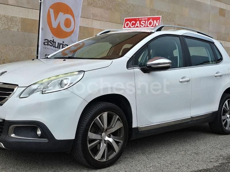 Blanco Usado 2014 Peugeot 2008 Allure SUV | 7990 € (Buen precio) - Imagen 1/4