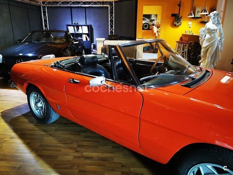 Usado Alfa Romeo Spider 128 CV (94 kW) 1984 Rojo Descapotable