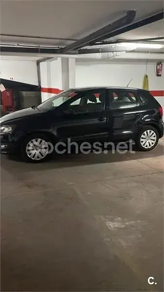 Usado VW Polo Advance 90 CV (66 kW) 2011 Negro Utilitario