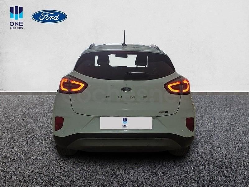 Usado Ford Puma Titanium 125 CV (91 kW) 2021 Blanco SUV
