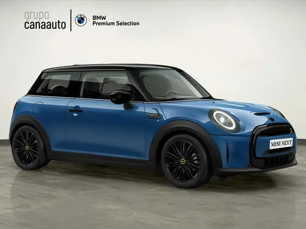 Usado Mini Cooper SE 135 kW (184 CV) 2022 Azul Utilitario