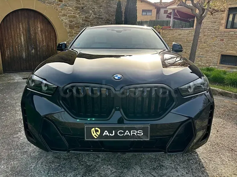 Usado BMW X6 M Sport 352 CV (258 kW) 2024 Negro SUV