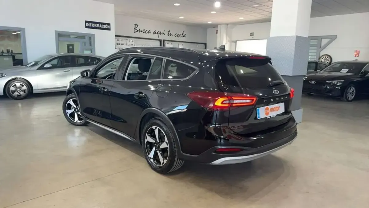 Usado Ford Focus Active X 125 CV (91 kW) 2024 Negro Utilitario