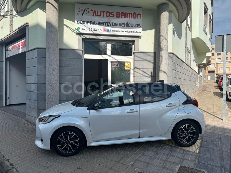 Usado Toyota Yaris Hybrid Plus 116 CV (85 kW) 2021 Blanco Berlina