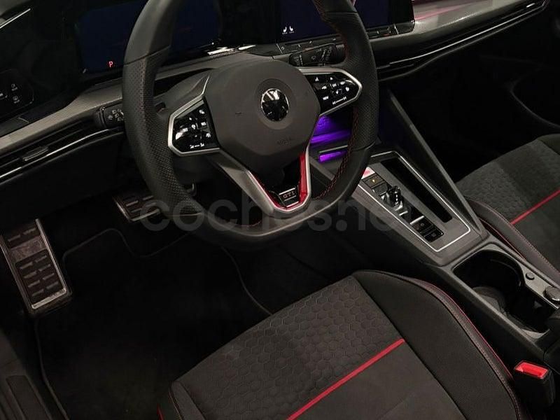 Usado VW Golf VIII GTI Clubsport 301 CV (221 kW) 2022 Gris / plata Berlina