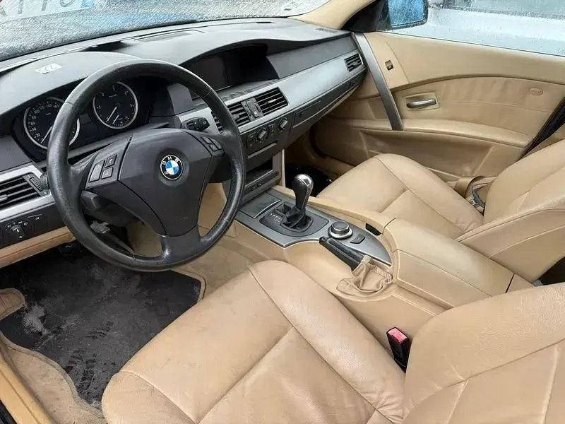 Usado BMW 520 163 CV (119 kW) 2007 Negro Berlina