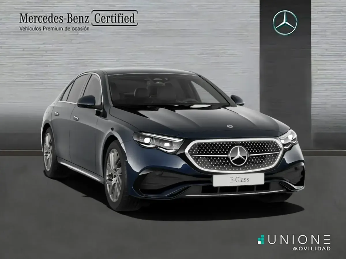 Nuevo Mercedes E300 106 CV (77 kW) 2026 Azul Berlina