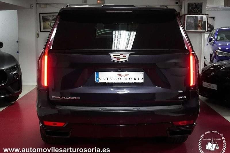 Usado Cadillac Escalade 426 CV (313 kW) 2024 Negro SUV