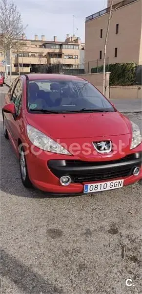 Usado Peugeot 207 95 CV (69 kW) 2008 Rojo Berlina