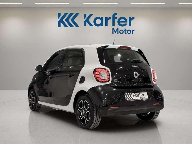 Usado Smart ForFour Electric Drive 60 kW (82 CV) 2019 Negro Berlina