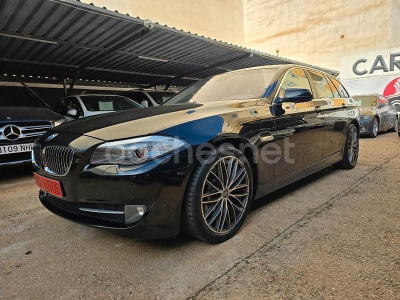 Usado BMW 530 Comfort Edition 245 CV (180 kW) 2010 Negro Familiar
