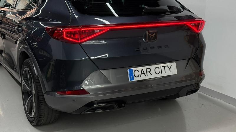 Usado Cupra Formentor 204 CV (150 kW) 2021 Gris SUV