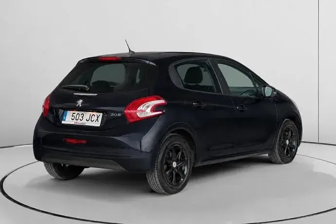 Usado Peugeot 208 Style 82 CV (60 kW) 2015 Utilitario