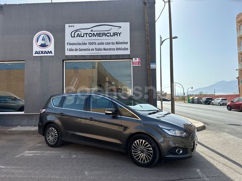 Gris / plata Usado 2018 Ford S-MAX ST-Line Monovolumen | 17.900 € (Precio justo) - Imagen 1/4