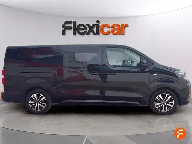 Usado Peugeot Traveller Business-Line 180 CV (132 kW) 2024 Negro Monovolumen