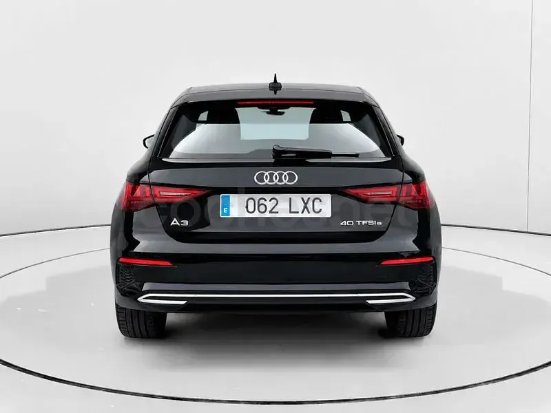 Usado Audi A3 Advanced Plus 204 CV (150 kW) 2022 Negro Berlina
