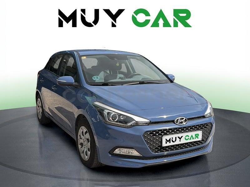 Usado Hyundai i20 84 CV (61 kW) 2018 Azul Berlina