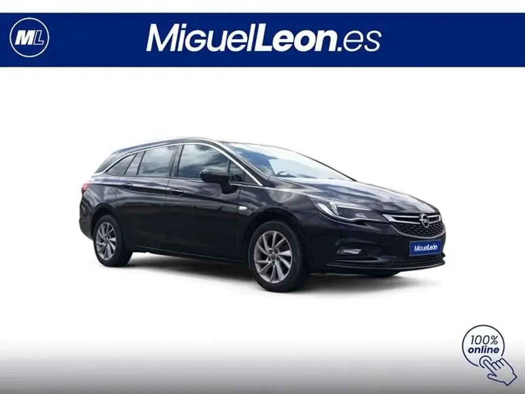 Usado Opel Astra Dynamic 126 CV (92 kW) 2019 Negro Familiar