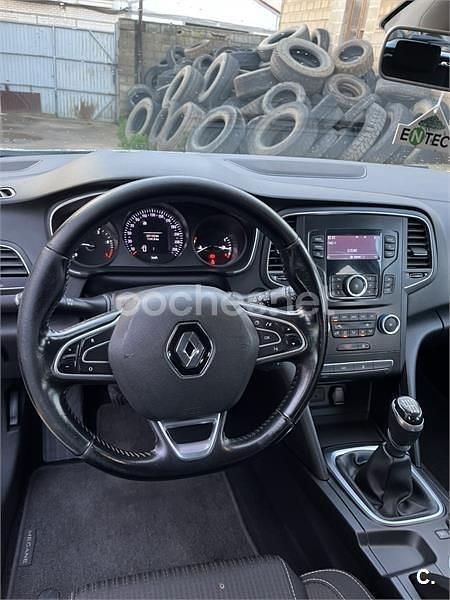 Usado Renault Mégane GrandTour Business 90 CV (66 kW) 2018 Blanco Familiar