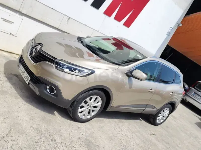 Usado Renault Kadjar Intens 130 CV (95 kW) 2016 Blanco SUV