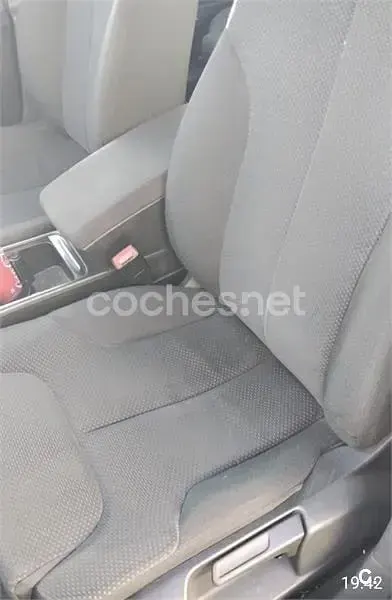Usado VW Passat R-line 140 CV (102 kW) 2010 Gris / plata Berlina