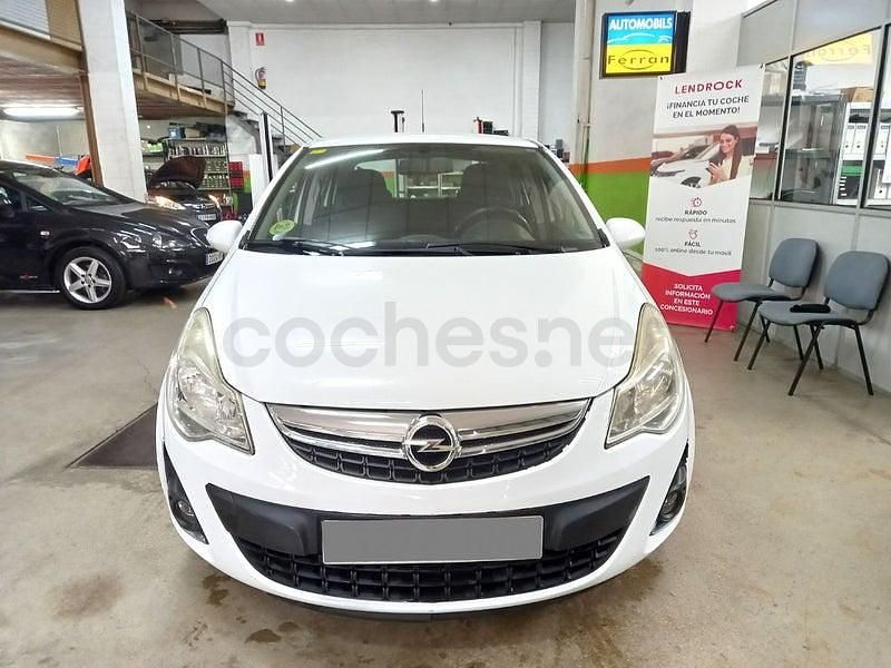 Usado Opel Corsa Expression 75 CV (55 kW) 2013 Blanco Utilitario