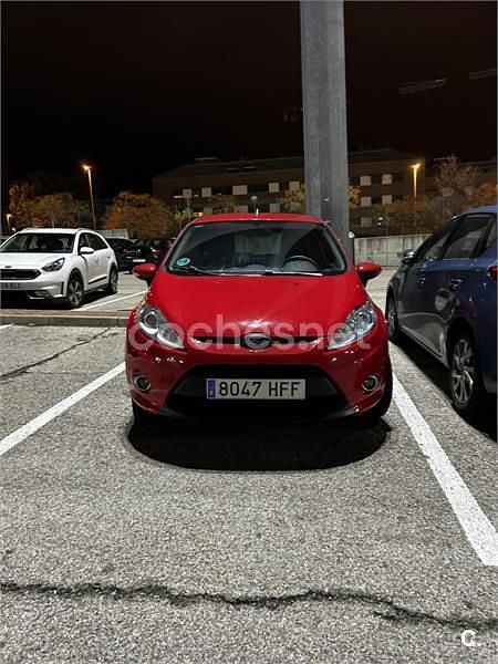 Rojo Usado 2011 Ford Fiesta Titanium Utilitario | 3800 € (Super precio) - Imagen 1/3
