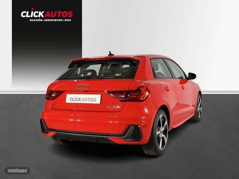 Usado Audi A1 Comfort 110 CV (80 kW) 2023 Rojo Berlina