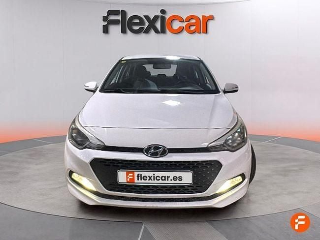 Usado Hyundai i20 Active 100 CV (73 kW) 2015 Blanco Berlina