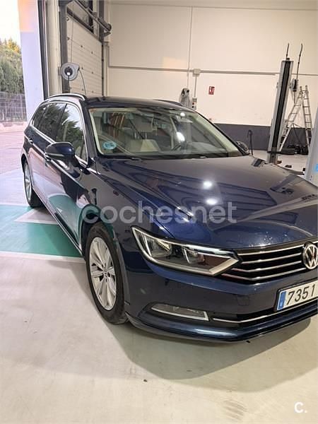 Usado VW Passat Advance 150 CV (110 kW) 2017 Azul Familiar