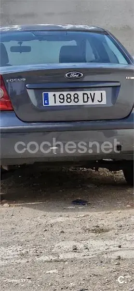 Używany Ford Focus Ghia 109 KM (80 kW) 2006 Niebieski Sedan/Limuzyna