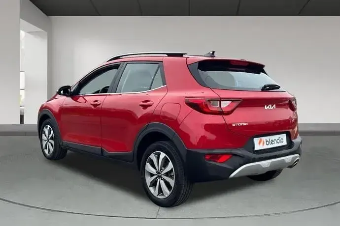 Usado Kia Stonic 84 CV (61 kW) 2023 Rojo SUV
