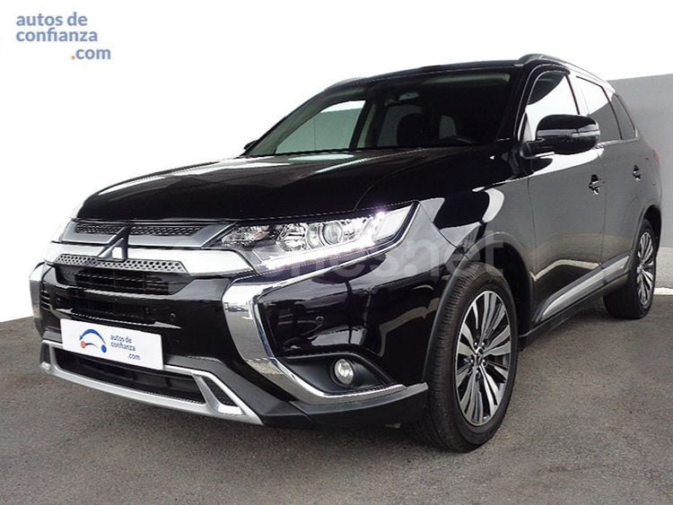 Negro Usado 2019 Mitsubishi Outlander Motion SUV | 17.990 € (Buen precio) - Imagen 1/4