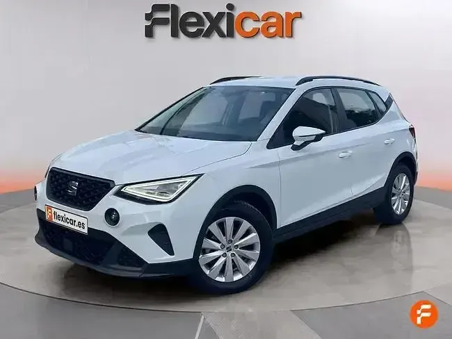 Usado Seat Arona Style 115 CV (84 kW) 2024 Blanco SUV