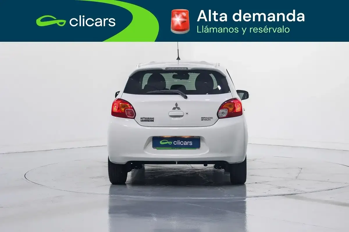 Usado Mitsubishi Space Star Motion 80 CV (58 kW) 2014 Blanco Monovolumen