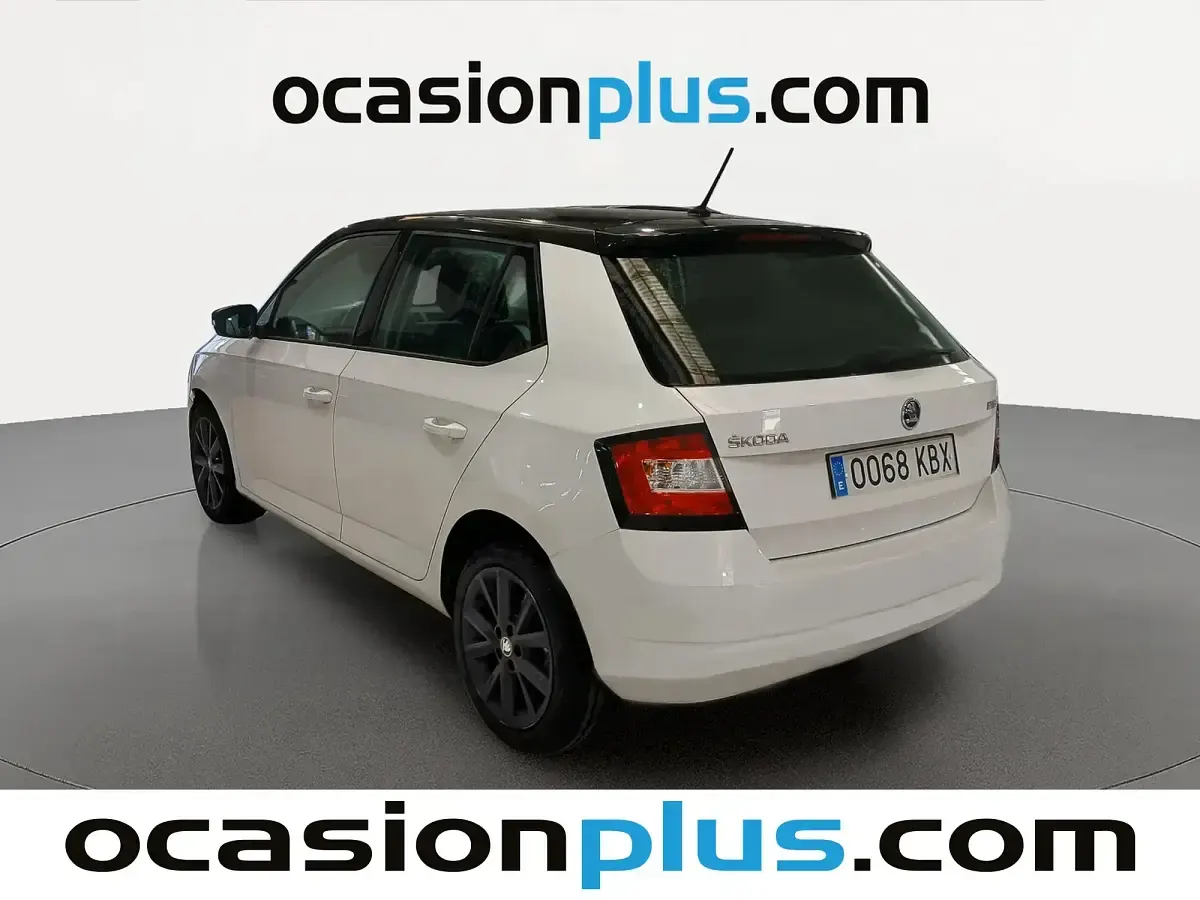 Usado Skoda Fabia Business Line 75 CV (55 kW) 2017 Blanco Berlina